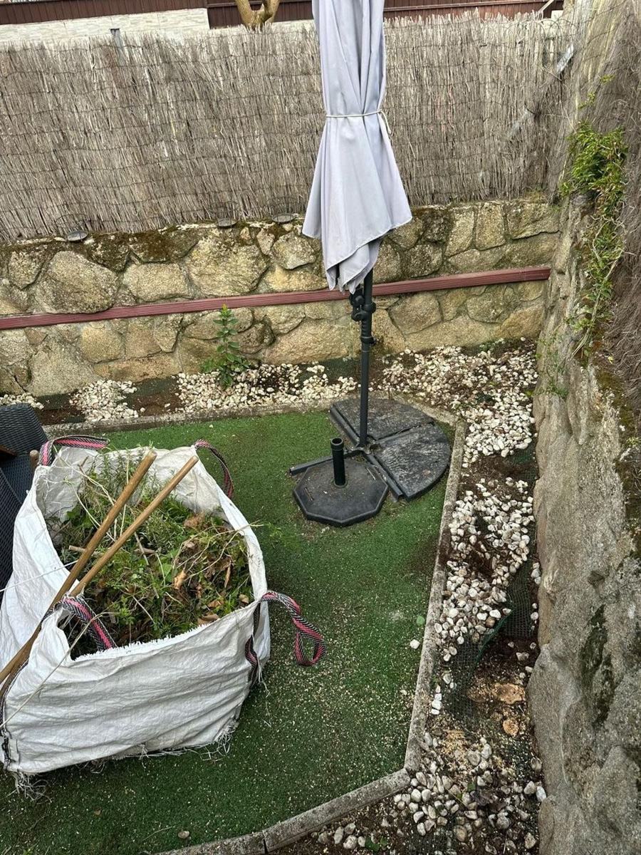 Antes: Instalación de césped artificial